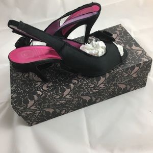 Ursula Mascaro black silk sandal with flower